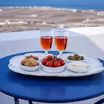 Hotiday Santorini Sea View 3* Oia