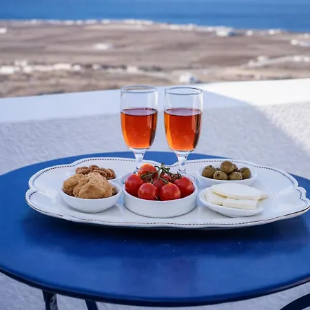 Hotiday Santorini Sea View 3* Oia